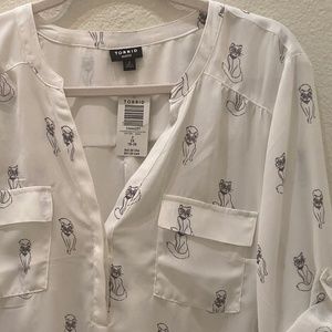 NWT Torrid size 2 Sassy Kitty Georgette Pullover